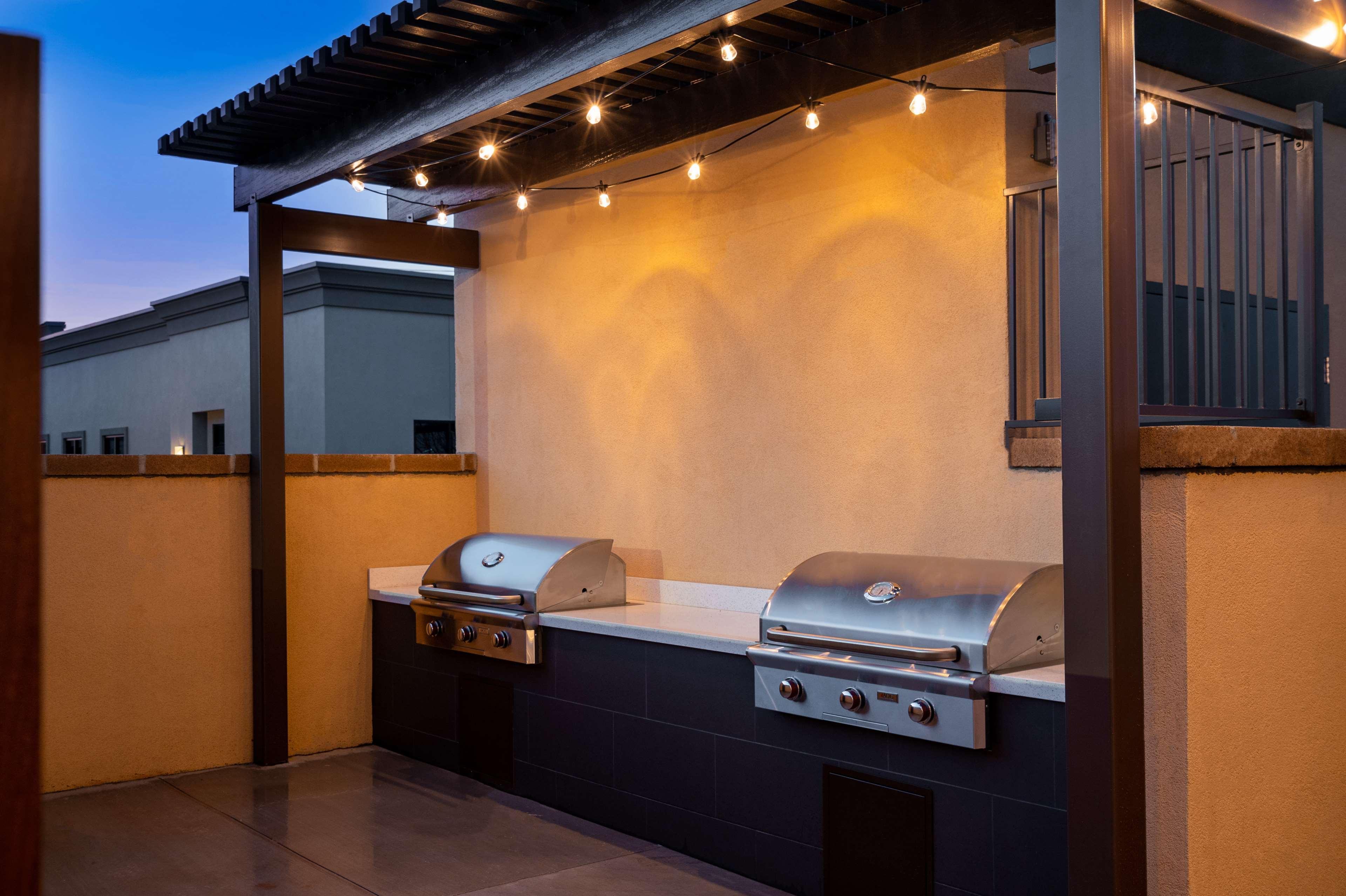 Home2 Suites Bakersfield Buitenkant foto
