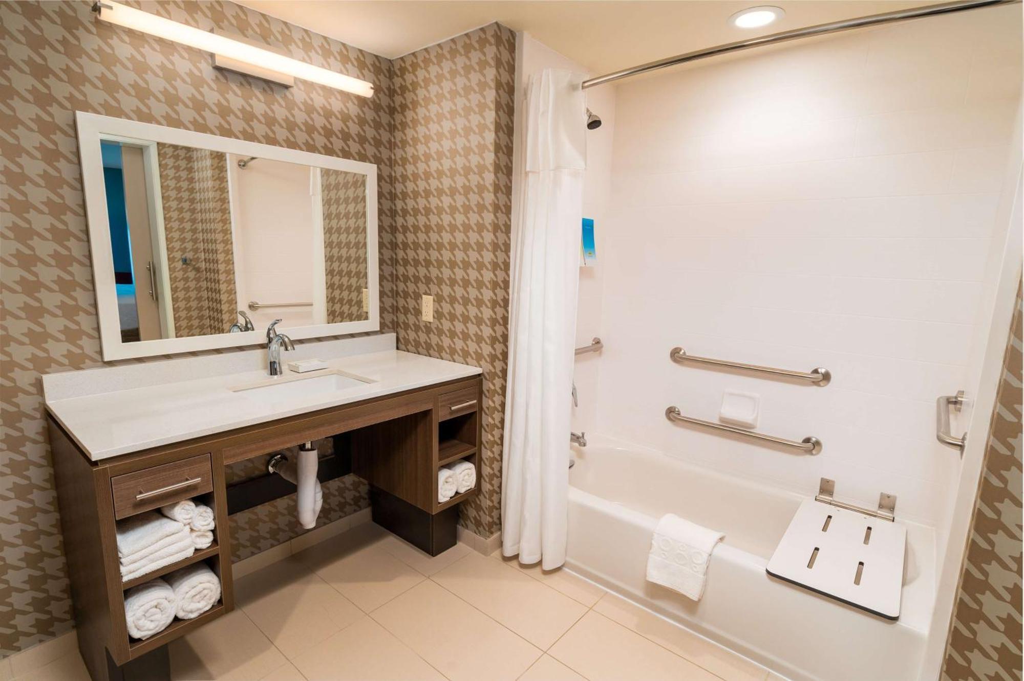 Home2 Suites Bakersfield Buitenkant foto